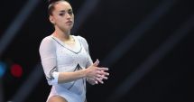 Stire din Sport : Lacrimi de durere pentru Larisa Iordache. Sportiva s-a retras din finala de la bârnă