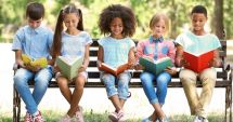 Stire din Cultură-Educație : Preşedintele Academiei Române semnalează absența lecturii. „Fără ea ne pierdem esenţa umană”