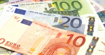 Stire din Economie : Leul a câștigat partidele cu dolarul și francul și a remizat cu euro