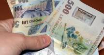 Stire din Economie : Leul bate în retragere pe toate fronturile