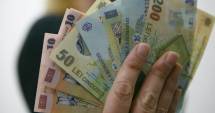 Stire din Economie : Leul îngenuncheat de dolar se răzbună pe euro și francul elvețian