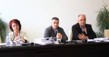 Stire din Politică-Administrație : Liberalii cer iarăși schimbarea  șefilor CJC