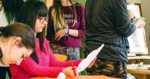 Stire din Cultură-Educație : Liceeni pregătiți pentru viață:  "Sunt important! Ascultă-mă"