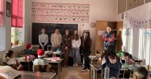 Stire din Cultură-Educație : Liceenii ovidieni alături de elevii școlilor din Galița și Gârlița