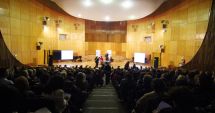 Stire din Cultură-Educație : "Festin vocal" la Colegiul de Arte  "Regina Maria". Cine urcă pe scenă