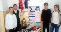 Stire din Cultură-Educație : Elevii din Negru Vodă, semnatarii unei expoziții
