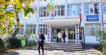 Stire din Cultură-Educație : Se lasă cu scandal la Liceul "Ovidius"? Dispute încinse pe tema banchetului, elevii strâng semnături