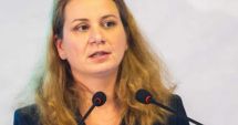 Stire din Cultură-Educație : Ministrul Ligia Deca s-a întâlnit cu liderii studenților. Iată ce au solicitat aceștia