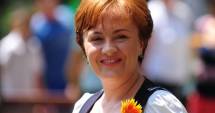 Stire din Politică-Administrație : Liliana Mincă: Premierul Victor Ponta ar trebui să își dea demisia