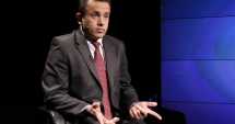 Stire din Cultură-Educație : Liviu Pop dă vina pe Guvernul Cioloș, în controversa privind manualele de sport și dirigenție