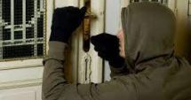 Stire din Actualitate : Localitatea din România în care mai mult de jumătate din gospodării au fost sparte. Oamenii sunt disperaţi