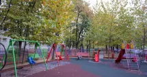 Stire din Eveniment : Scene șocante într-un loc de joacă din Constanța. Copil de 13 ani, bătut de un alt minor
