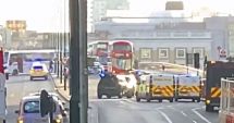 Stire din Eveniment : Panică la Londra. S-a închis London Bridge, poliția - intervenție în forță! GALERIE FOTO