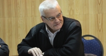 Stire din Sport : "Se bat precum chiorii, se înjură de mamă  și nu putem interveni!"