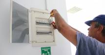 Stire din Social : ENEL. Vezi aici unde se oprește curentul electric, astăzi