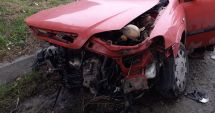Stire din Eveniment : UPDATE. GALERIE-FOTO. GRAV accident rutier cu patru victime pe DN22