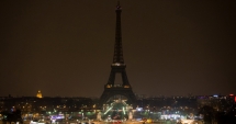 Luminile în Turnul Eiffel, stinse duminică seară, în memoria victimelor