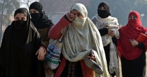 Stire din Actualitate : Măcel într-un sanctuar sufit din Pakistan: cel puțin 20 de persoane ucise
