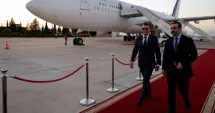 Stire din Actualitate : Două explozii în apropierea hotelului unde a fost cazat Emmanuel Macron