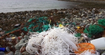 Stire din Social : Mai mult plastic decât pește  în oceanele lumii