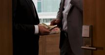 Stire din Eveniment : Manageri de spitale cercetați de DNA pentru luare și dare de mită