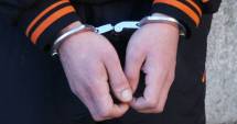 Stire din Eveniment : Detalii șocante despre adolescentul care a ÎNJUNGHIAT MORTAL o tânără, pe stradă