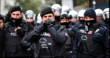 Stire din Actualitate : Mandate de arestare pentru 34 de foști angajați  ai televiziunii turce publice TRT