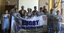 Stire din Sport : A venit rândul rugbiștilor din Mangalia să primească noile echipamente