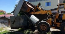 Stire din Politică-Administrație : Primăria Mangalia continuă demolarea garajelor pentru amenajarea parcărilor de reședință