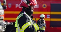 Stire din Eveniment : O femeie s-a aruncat de la mansardă după un incendiu violent izbucnit într-o locuință