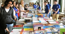 Stire din Cultură-Educație : Manuale  și programă școlară noi pentru elevii de clasa a V-a. Începe  tipărirea cărților