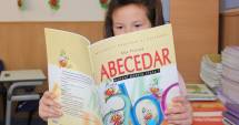 Stire din Cultură-Educație : O nouă licitație pentru manualele școlare