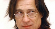 Stire din Cultură-Educație : Marius Bodochi joacă spectacol după spectacol
