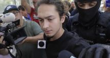Stire din Eveniment : Tudor Duma, zis Maru, reţinut pentru 24 de ore în cazul decesului unui tânăr de 20 de ani, care s-a drogat în locuinţa sa