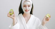 Stire din Sănătate : Măştile cu avocado, ideale pentru persoanele cu pielea uscată și sensibilă