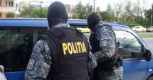 Stire din Eveniment : Descinderi de amploare / Kilograme de aur și peste 3 milioane de lei, confiscate de anchetatori