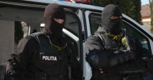 Stire din Eveniment : Descinderi la funcționari publici acuzați de abuz în serviciu și delapidare