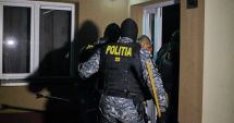 Stire din Eveniment : Percheziții într-un dosar de bunuri contrafăcute. Prejudiciul este de peste 50.000 de lei
