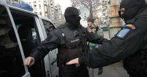 Stire din Eveniment : PERCHEZIȚII de amploare. Sunt vizați zeci de polițiști CORUPȚI