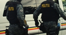 Stire din Eveniment : Doi minori, reținuți după ce au amenințat o tânără cu cuțitul