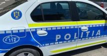 Stire din Eveniment : Un bărbat a furat o maşină de poliţie din curtea unei secții și a plecat cu ea spre casă
