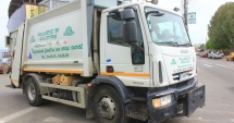 Stire din Eveniment : VIDEO / TRAFIC BLOCAT LA CARREFOUR. Un autobuz RATC s-a ciocnit cu o mașină Polaris. Doi călători, răniți
