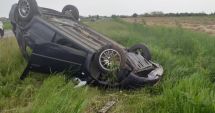 Stire din Eveniment : O mașină s-a răsturnat între Cernavodă și Cochirleni. O persoană găsită conștientă