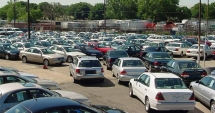 Stire din Eveniment : Reguli noi propuse pentru mașinile second-hand. Comerțul cu mașini aduse din străinătate, interzis persoanelor fizice