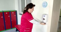 Stire din Social : Școlile, dotate cu dezinfectant pentru prevenirea îmbolnăvirii elevilor