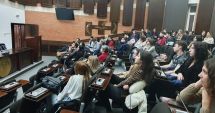 Stire din Cultură-Educație : Sesiunea de comunicări matematice a ajuns la final