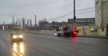 Stire din Social : Ninge la Constanța! Autoritățile locale au scos sărărițele pe străzi