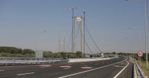 Stire din Economie : USR sesizează CE în cazul “Golden Gate” de la Brăila: Trebuie să știm dacă podul este un pericol
