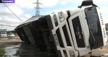 Stire din Social : ROMÂNIA, SUB AVERTIZARE METEO! Două camioane au fost răsturnate de vijelie