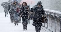 Stire din Actualitate : Viscol și căderi masive de zăpadă